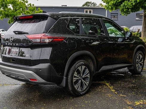Certified 2023 Nissan Rogue SV w/ SV Premium B Package image 6