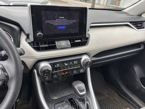 Certified 2023 Toyota RAV4 XLE Premium image 8