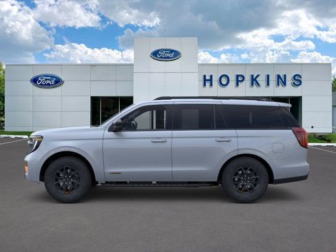 New 2026 Ford Expedition Tremor image 3