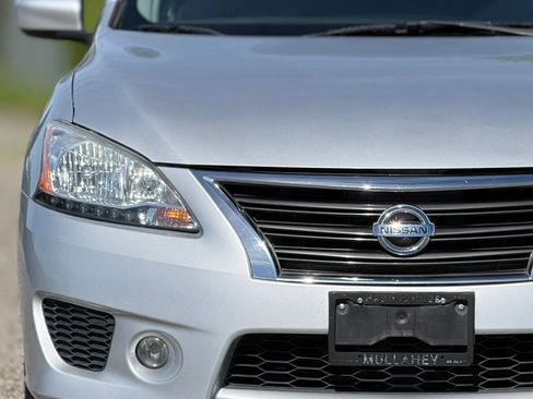 Used 2014 Nissan Sentra SR w/ SR Driver Package image 11