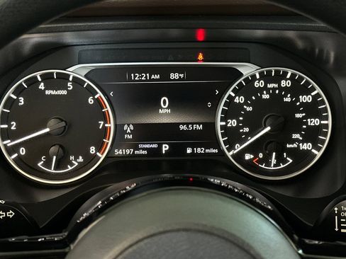 Used 2023 Nissan Rogue SV FWD image 33