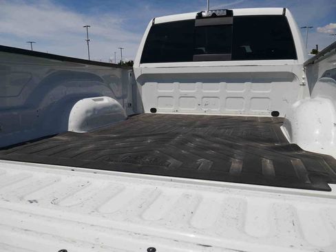 Used 2017 RAM 2500 Laramie w/ Convenience Group AWD/4WD image 9