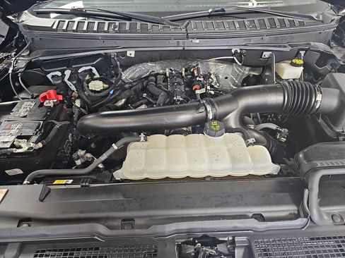 Used 2024 Ford Expedition Platinum AWD/4WD image 38