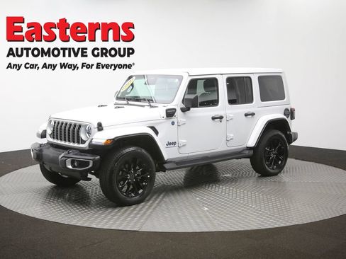 Used 2025 Jeep Wrangler Unlimited Sahara AWD/4WD image 52