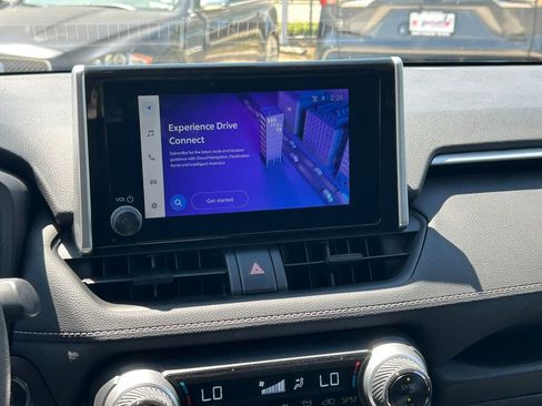 Used 2025 Toyota RAV4 XLE image 19