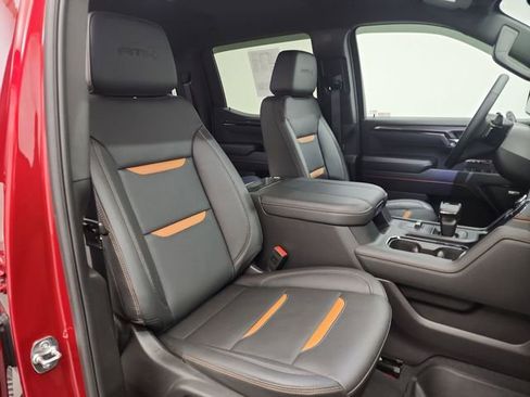 Used 2025 GMC Sierra 1500 AT4 w/ Technology Package image 29
