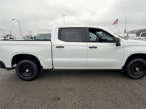 Used 2023 Chevrolet Silverado 1500 W/T w/ Trailering Package image 9