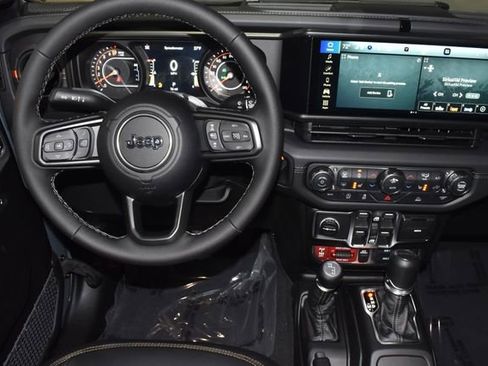 New 2026 Jeep Gladiator Mojave image 11