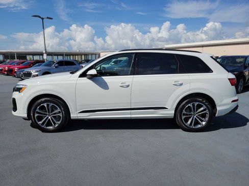 Certified 2026 Audi Q7 3.0T Premium w/ Convenience Plus Package AWD/4WD image 3
