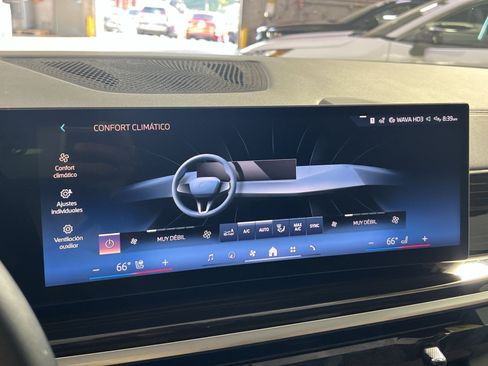 Used 2024 BMW X5 xDrive40i AWD/4WD image 21