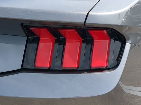 New 2025 Ford Mustang Coupe image 40