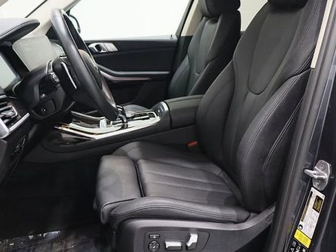 Used 2021 BMW X7 xDrive40i w/ Cold Weather Package image 13
