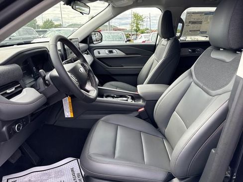 New 2026 Ford Explorer Active AWD/4WD image 10