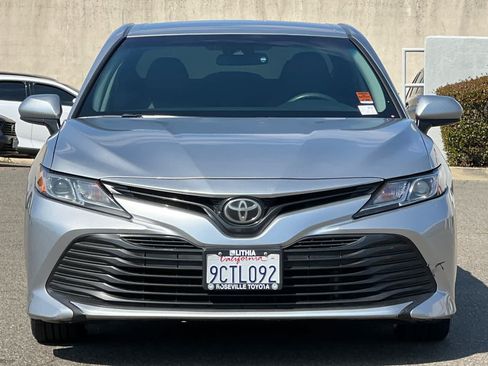 Certified 2018 Toyota Camry LE FWD image 10