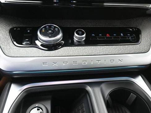 New 2025 Ford Expedition Tremor image 29