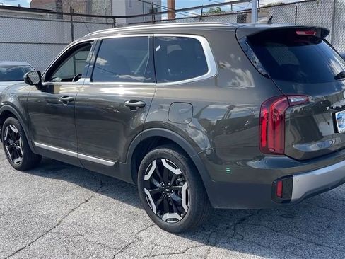 Used 2025 Kia Telluride S image 5