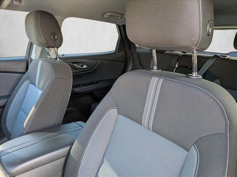 Used 2023 Chevrolet Blazer LT image 13