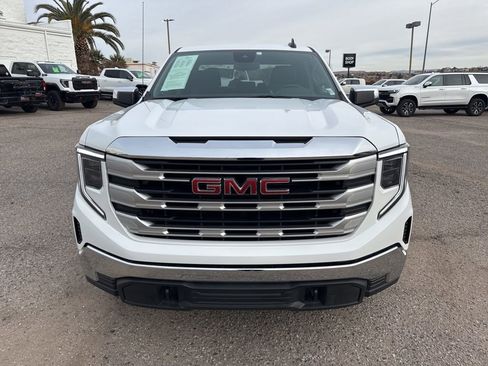 Used 2023 GMC Sierra 1500 SLE w/ X31 Off-Road Package image 2