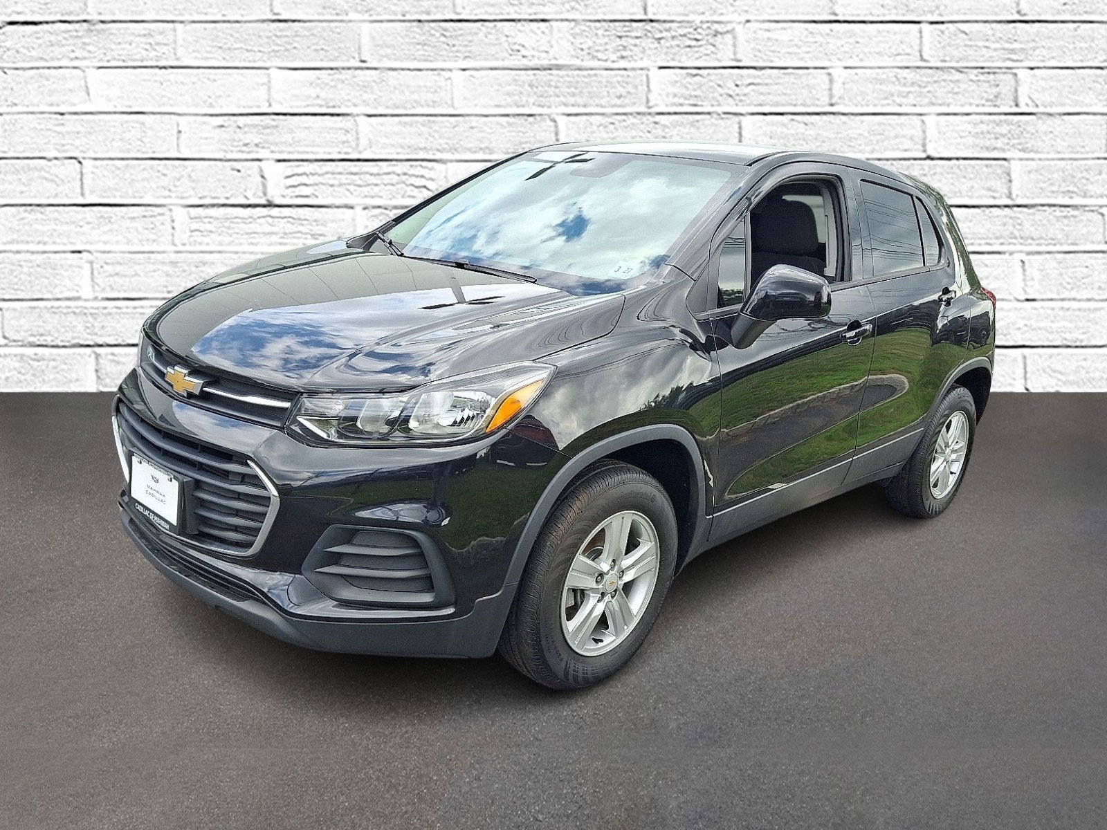 Used 2020 Chevrolet Trax LS AWD/4WD image 4