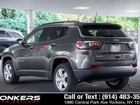 Used 2022 Jeep Compass Latitude AWD/4WD image 10