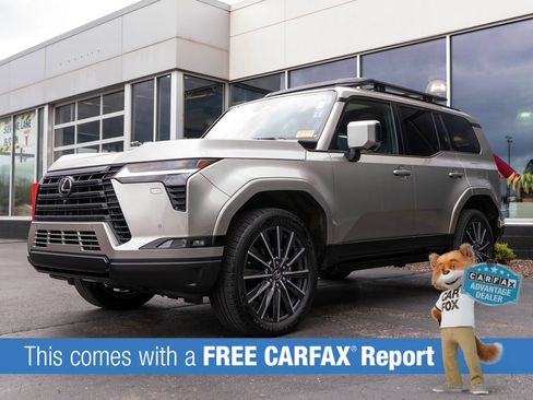 Used 2024 Lexus GX 550 w/ Cold Area Package AWD/4WD image 3