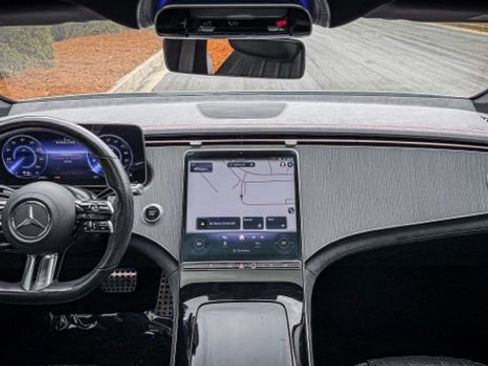 Used 2022 Mercedes-Benz EQS 450+ Sedan image 24