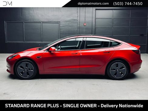 Used 2021 Tesla Model 3 Standard Range Plus RWD image 3