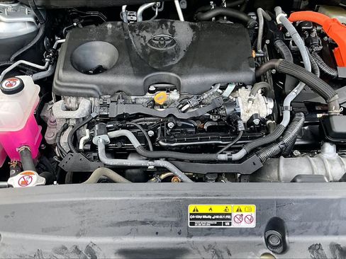 Certified 2023 Toyota Highlander LE image 32