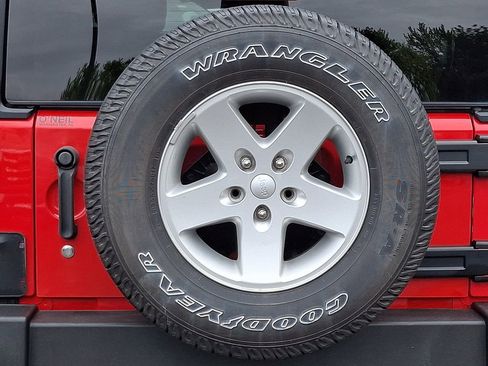 Used 2017 Jeep Wrangler Unlimited Sport w/ Quick Order Package 24S AWD/4WD image 12