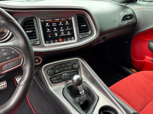 Used 2021 Dodge Challenger R/T Scat Pack RWD image 13