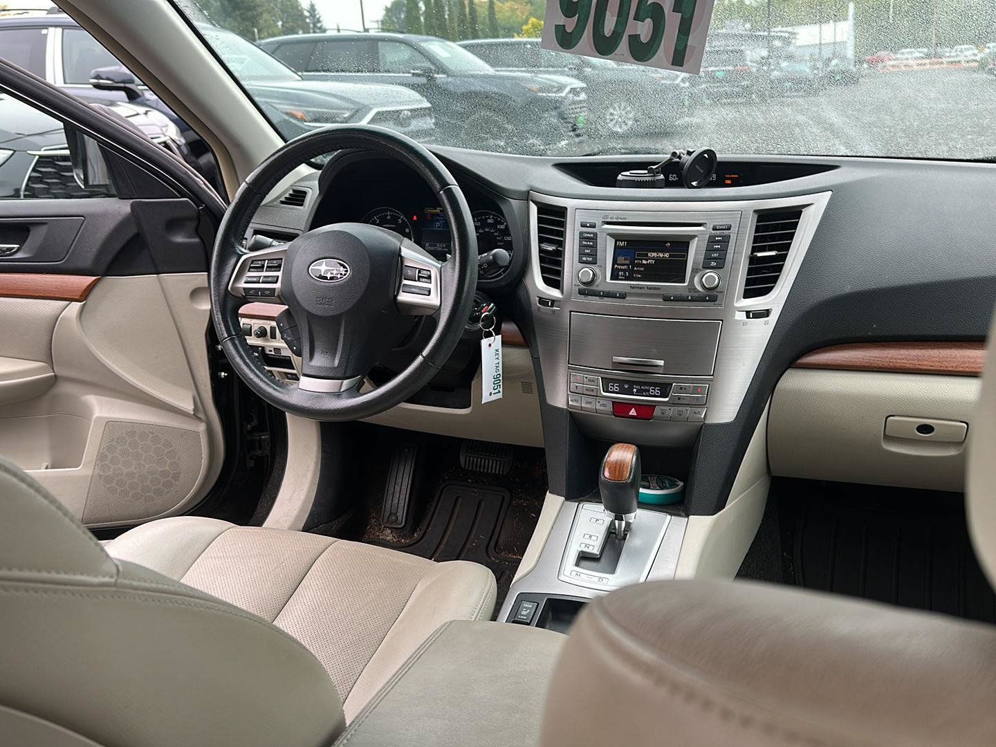 Used 2014 Subaru Outback 2.5i Limited w/ Moonroof Package AWD/4WD image 14