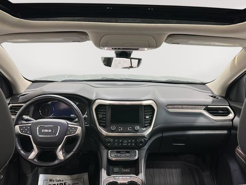 Used 2021 GMC Acadia Denali w/ Denali Ultimate Package AWD/4WD image 23