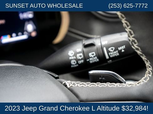 Used 2023 Jeep Grand Cherokee L Altitude image 58