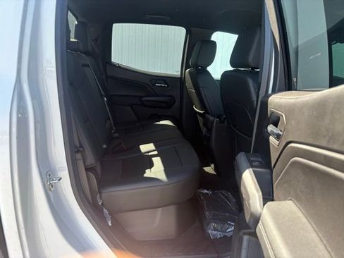 New 2026 Chevrolet Colorado LT w/ LT Convenience Package image 16