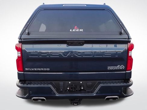 Used 2023 Chevrolet Silverado 1500 High Country w/ High Country Premium Package image 6