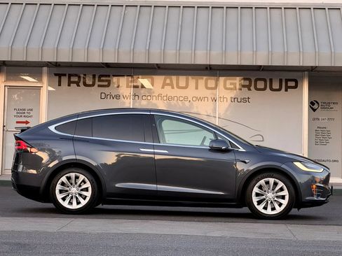 Used 2019 Tesla Model X Long Range AWD/4WD image 5