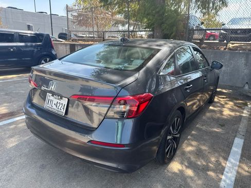 Used 2022 Honda Civic EX image 6