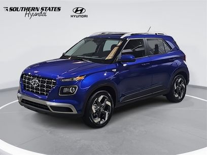 New 2025 Hyundai Venue SEL