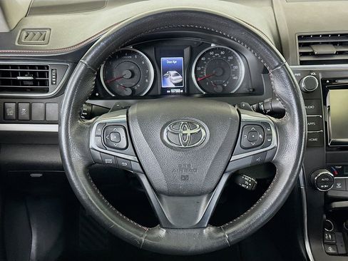 Used 2016 Toyota Camry XSE w/ Moonroof Package image 18