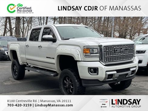 Used 2018 GMC Sierra 2500 Denali w/ Suspension Package, Off-Road image 1