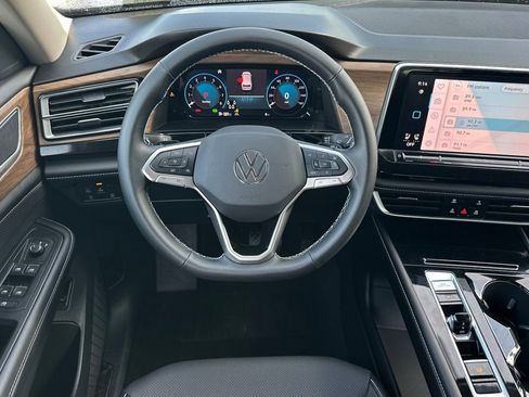 New 2026 Volkswagen Atlas SE FWD image 12