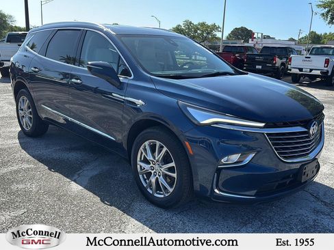 Used 2023 Buick Enclave Essence w/ Experience Buick Package image 1
