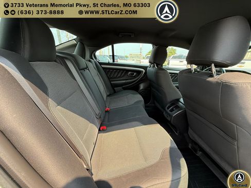 Used 2016 Ford Taurus SEL FWD image 14