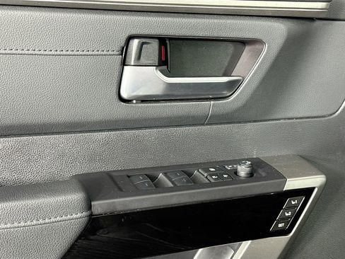 Used 2023 Toyota Sequoia Limited image 20