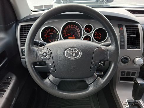 Used 2013 Toyota Tundra 4x4 Double Cab w/ SR5 Pkg image 19