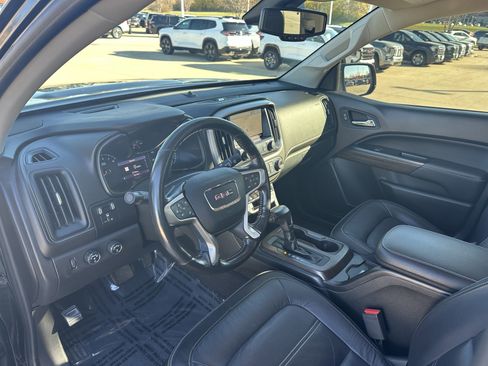 Used 2019 GMC Canyon Denali image 9