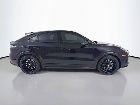 Used 2022 Porsche Cayenne Turbo GT AWD/4WD image 27
