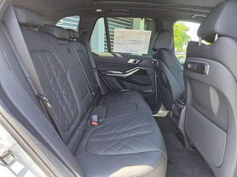 Used 2026 BMW X5 xDrive40i w/ Parking Assistance Package AWD/4WD image 15