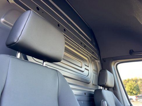 New 2026 Mercedes-Benz Sprinter 2500 image 18