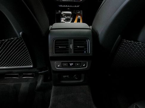 Used 2023 Audi Q5 2.0T Prestige w/ Prestige Package AWD/4WD image 25